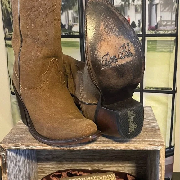 Dan Post Brown Heeled Boots - Picture 1 of 3